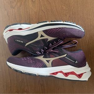 Mizuno Wave Inspire 17 Running Shoes, Women’s 8